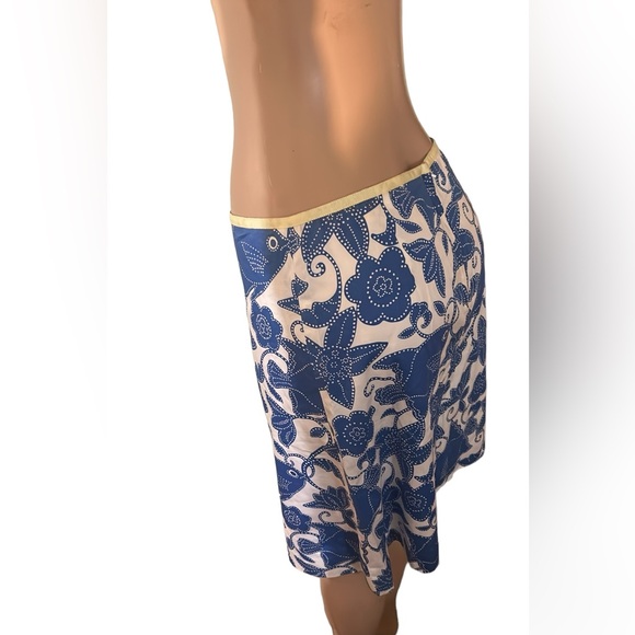 Lilly Pulitzer - Picture 2 of 7